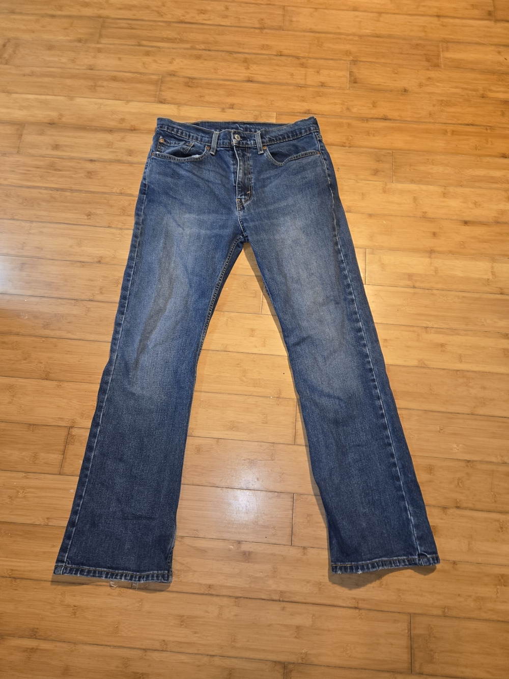 Levis 527 Low Boot Cut Jeans Mens 34x32 Blue Denim Medium Wash